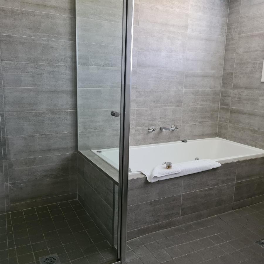 Hotel Quays 4*