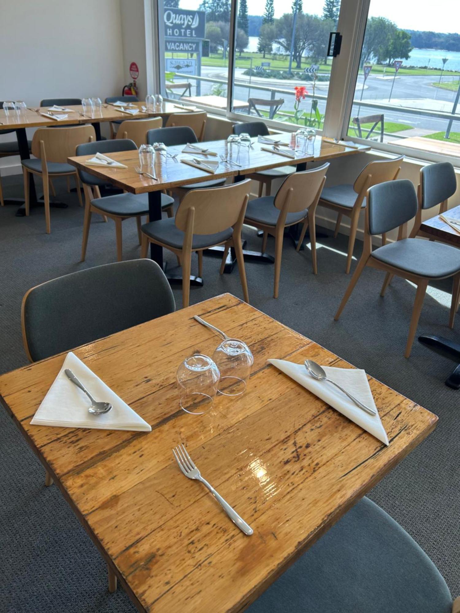 Quays Hotel Batemans Bay