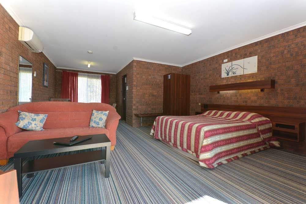 Quays Hotel
