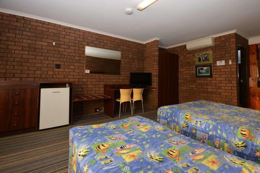 Quays Hotel 4*