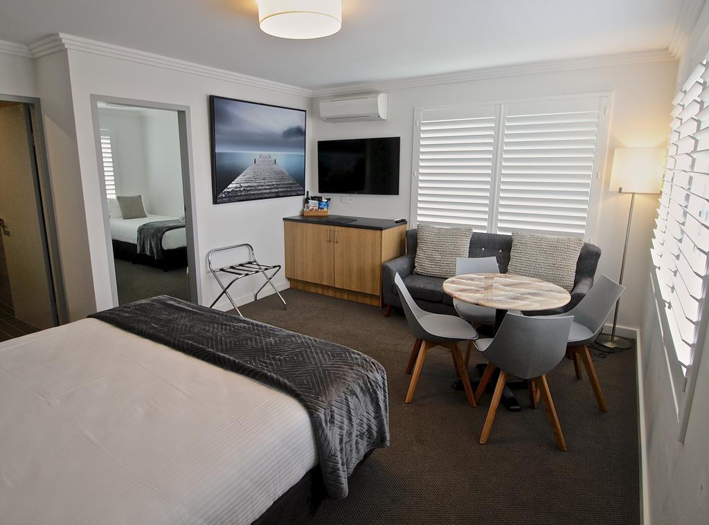 Hotel Quays 4*