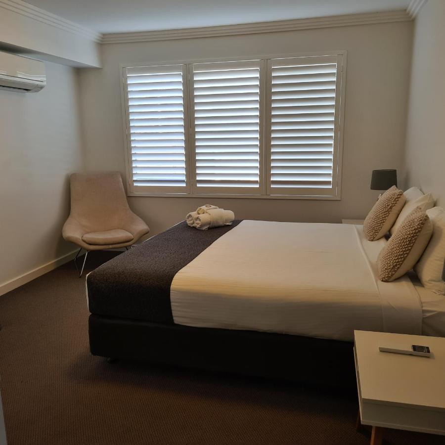 Quays Hotel 4*