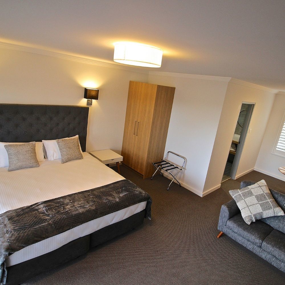 Quays 4*